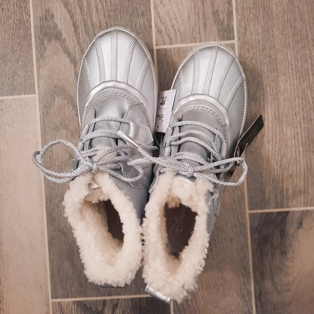 Sorel x Disney Frozen Out 'N About Waterproof Faux Shearling Bootie 6 NWT - Picture 4 of 7